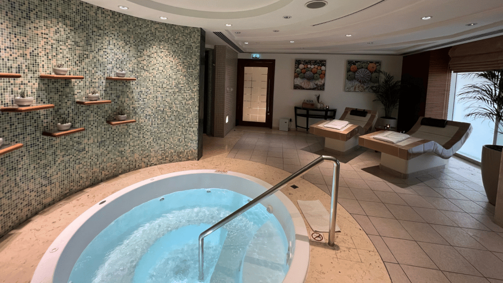 Whirlpool im Spabereich des Grosvenor House Dubai 