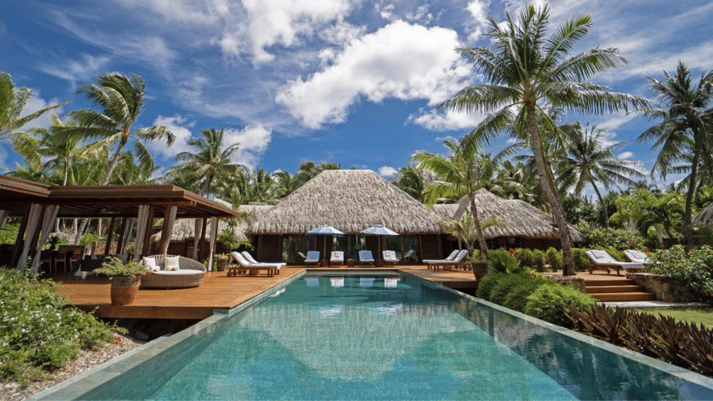 Four Seasons Resort Bora Bora Beachfront Villa Aussenpool
