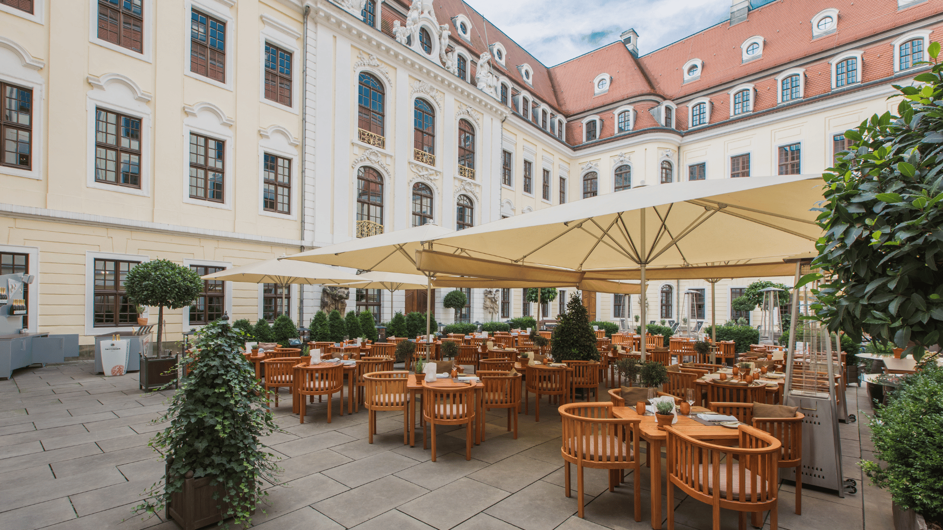 Hotel Taschenbergpalais Kempinski Dresden Innenhof