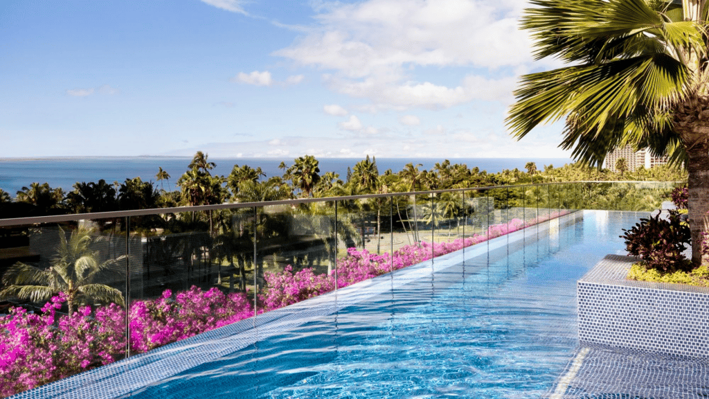 Trump International Hotel Waikiki Pool