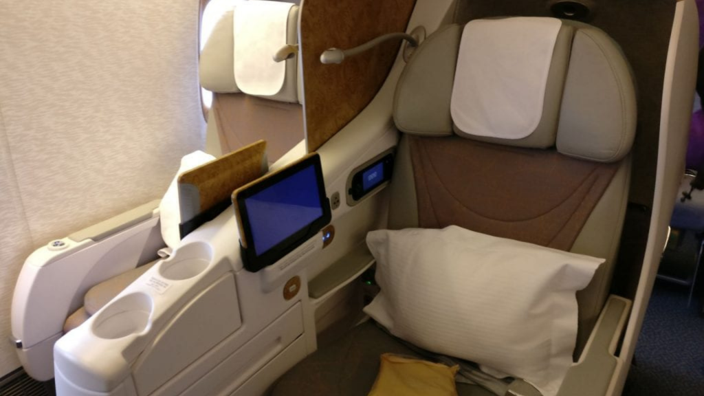 Emirates Alte Business Class Boeing 777