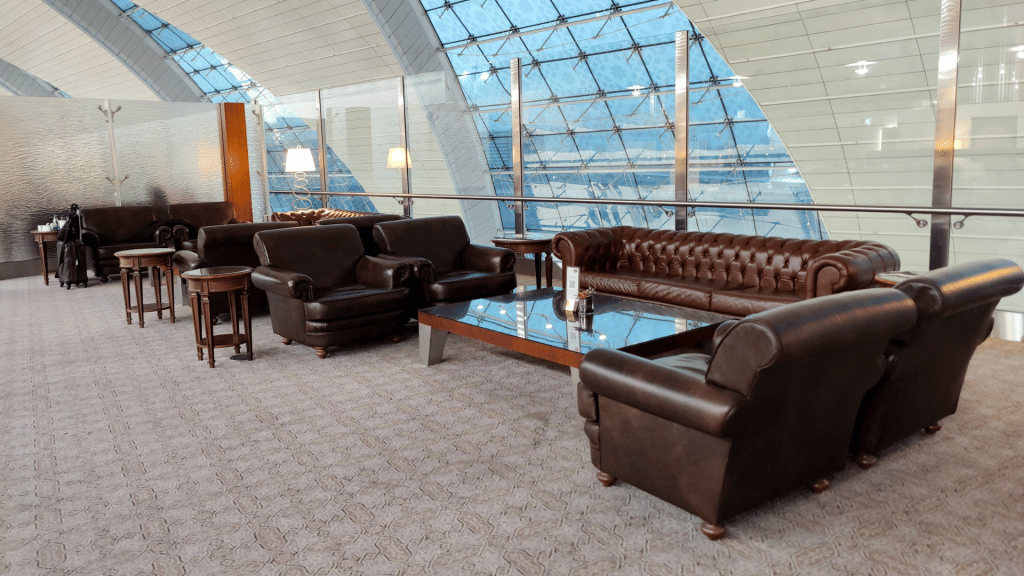 Sofas in der Emirates First Class Lounge