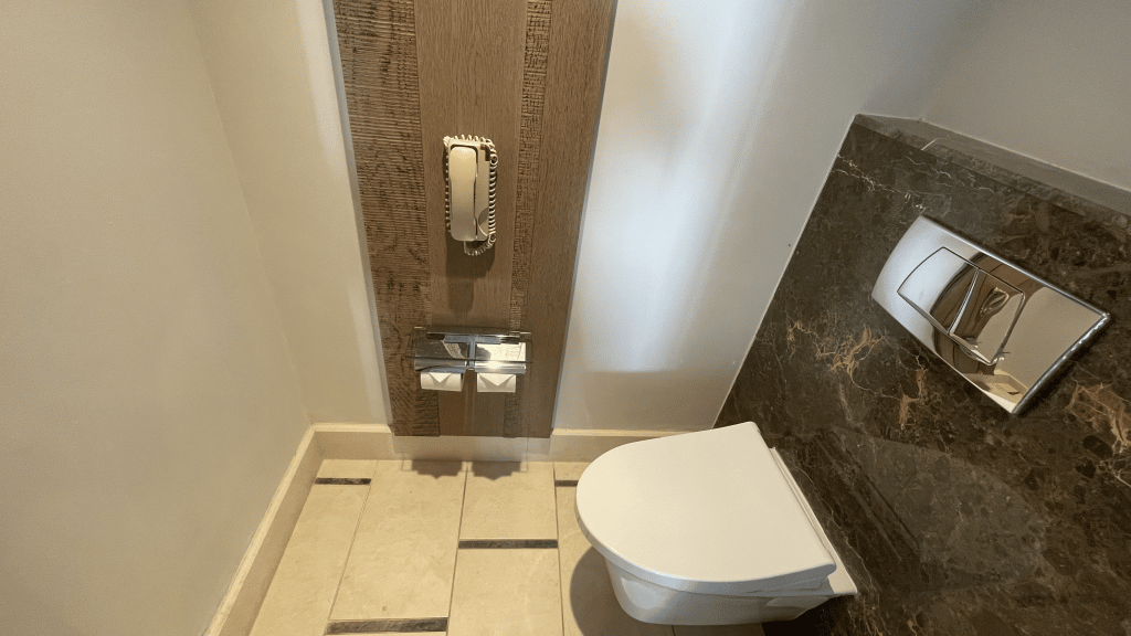 Toilette in der Suite 