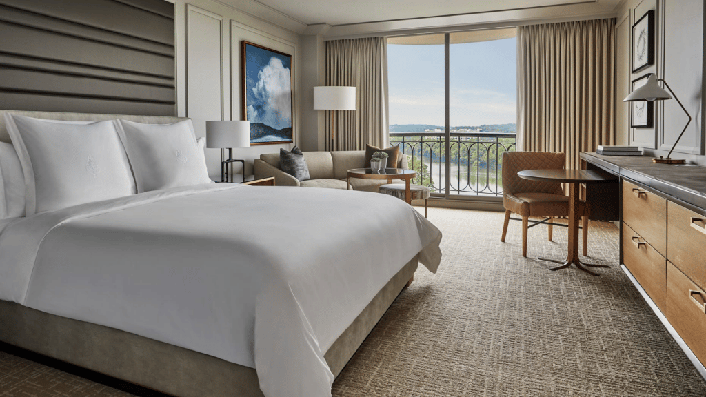 Four Seasons Hotel Austin Room