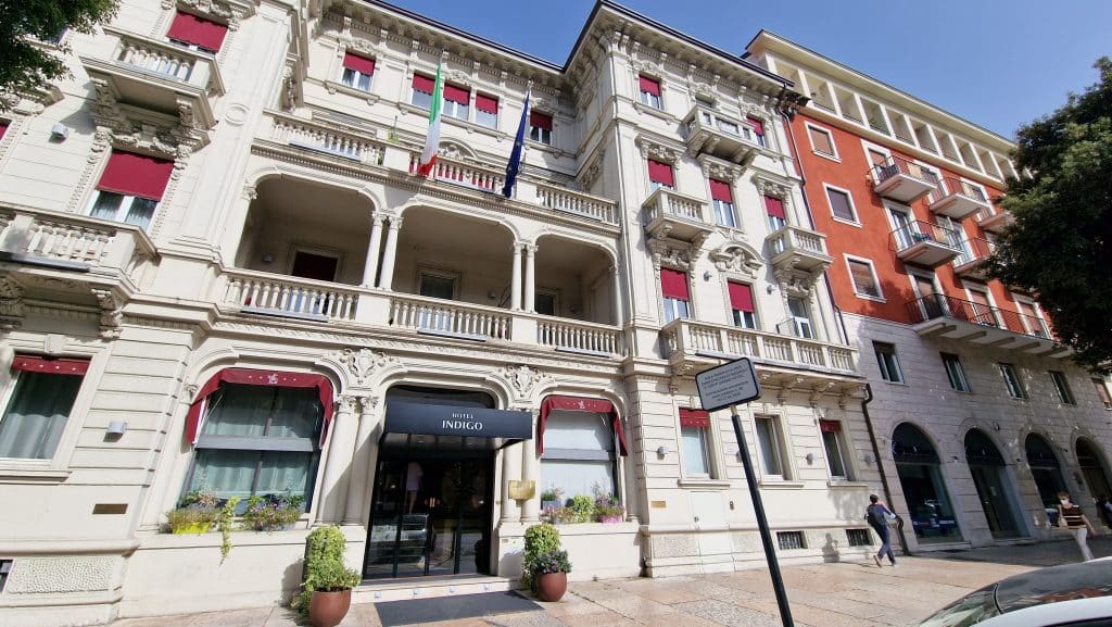 Hotel Indigo Verona Seitliche Aussenansicht 