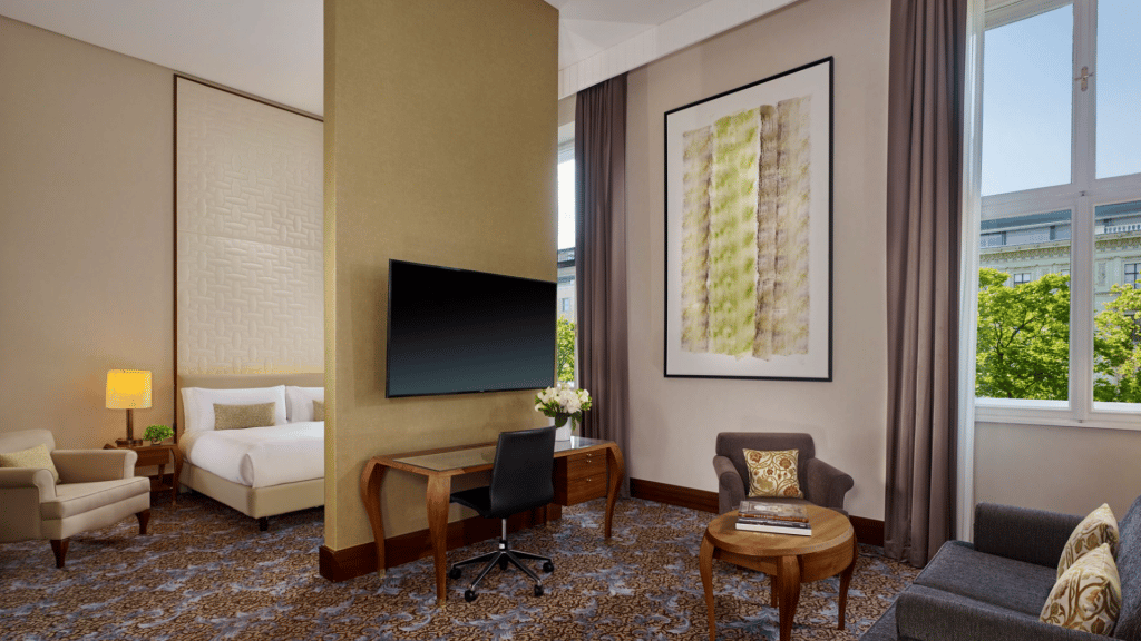 Ritz Carlton Wien Junior Suite Zimmer