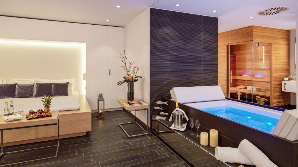 The Westin Hamburg Spa Pool