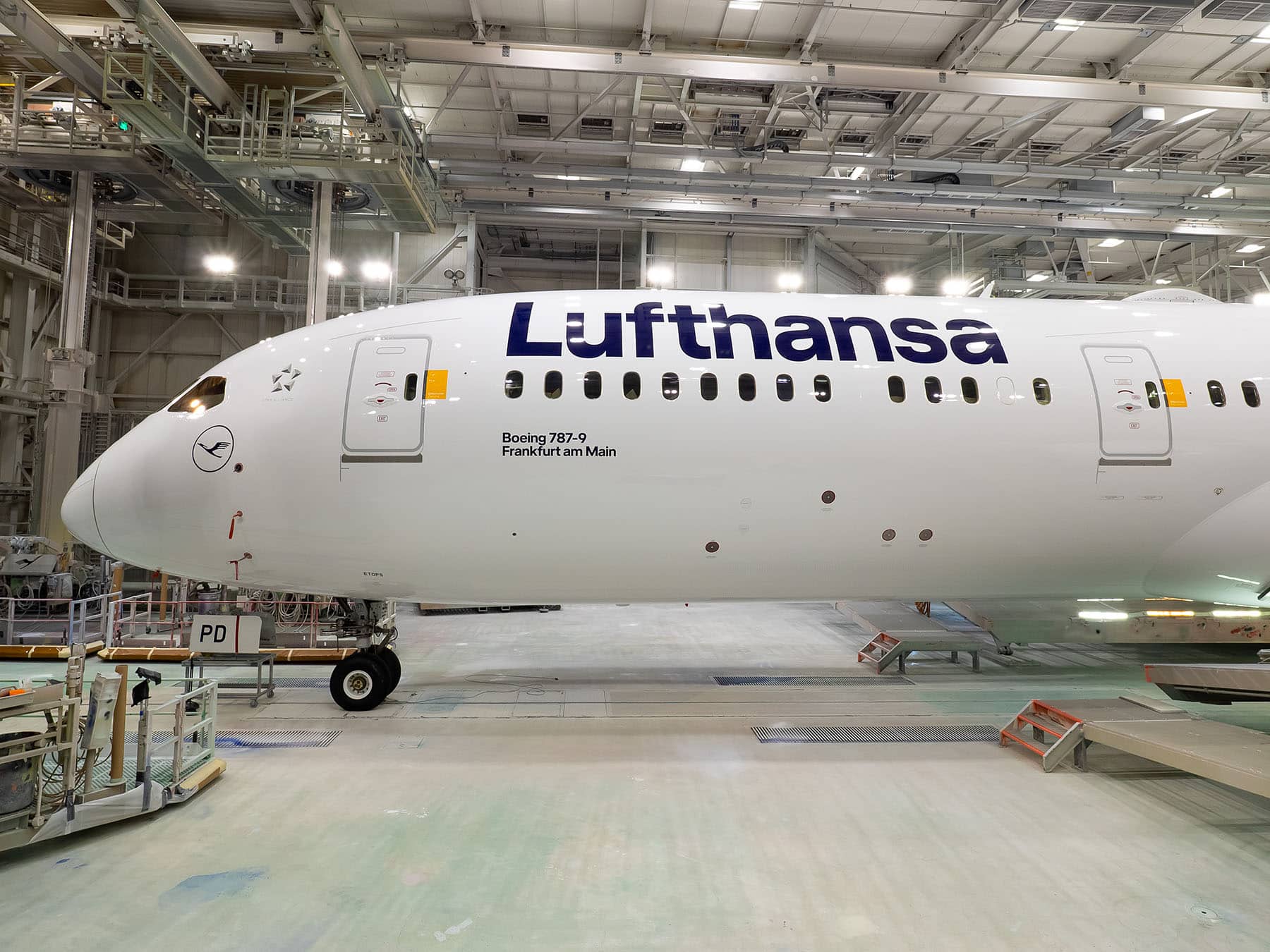 Lufthansa-zeigt-Bilder-vom-zweiten-Boeing-787-Dreamliner