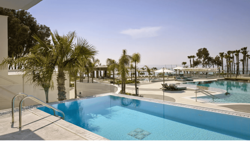 Marriott Parklane Limassol Lifestyle Suite Mit Pool 1600x900