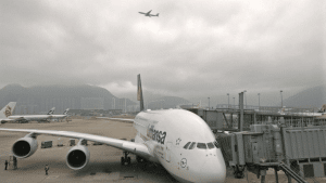 The Qantas Hong Kong Lounge Blick Auf Lufthansa A380 Flugzeug