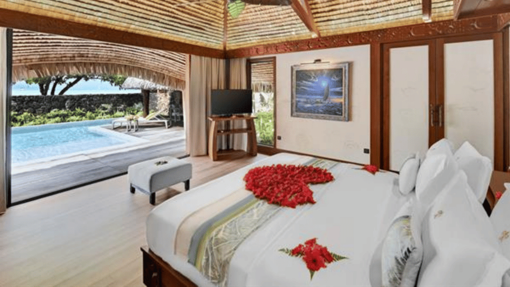 Le Tahaa Island Resort Royal Pool Beach Villa