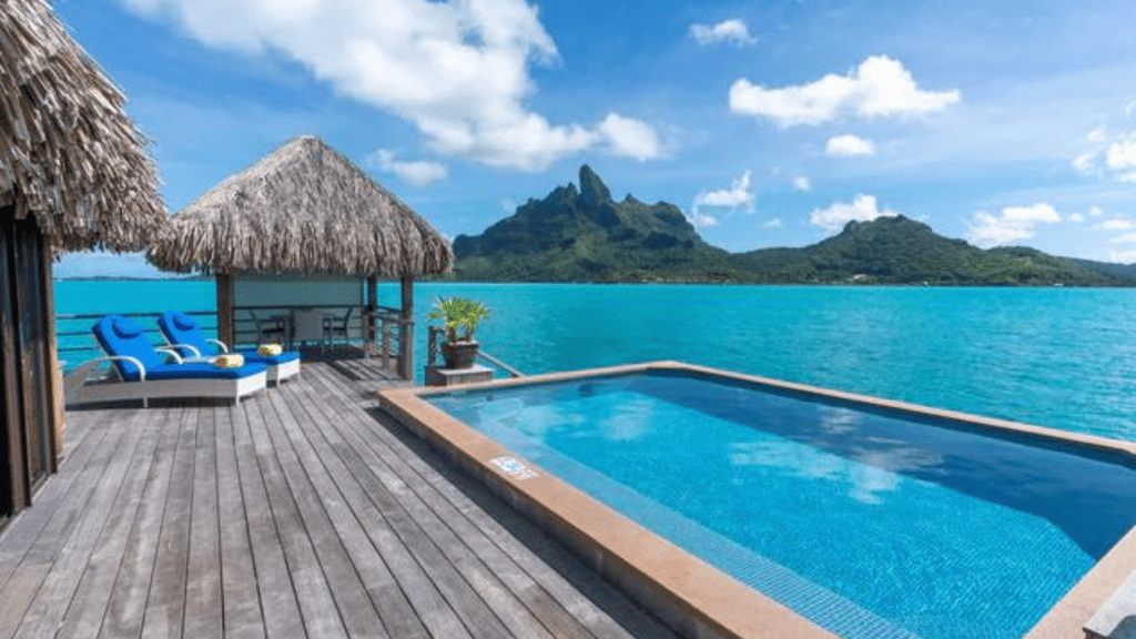 The St Regis Bora Bora Resort Royal Villa Privatpool