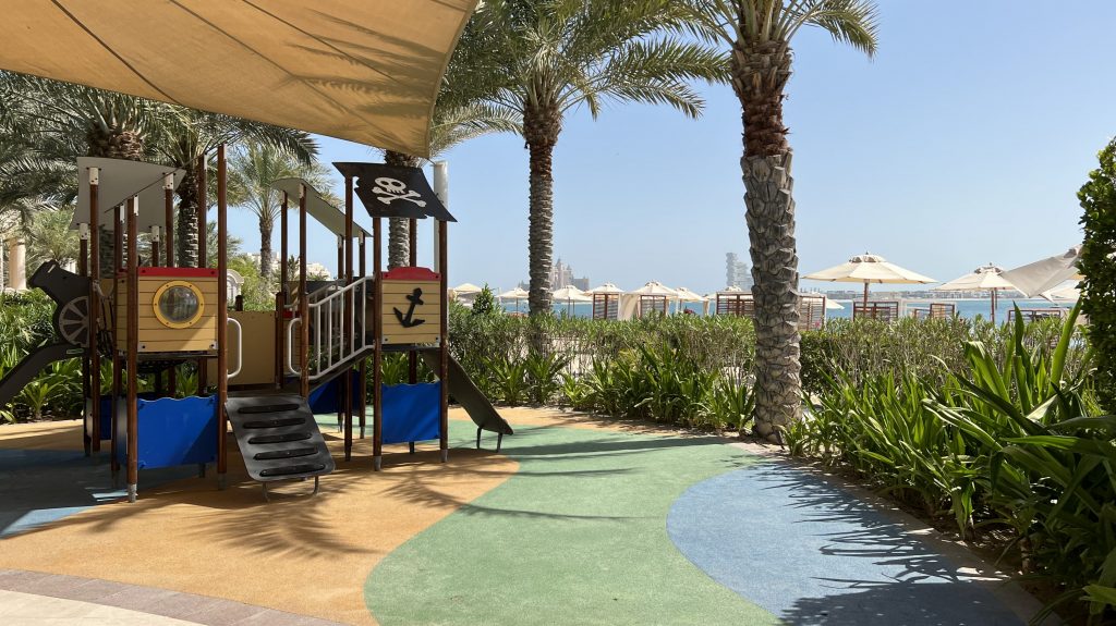 Raffles Dubai The Palm Kids Pool 2