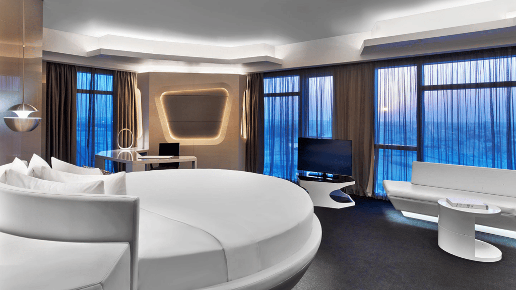 V Hotel Dubai Deluxe Suite