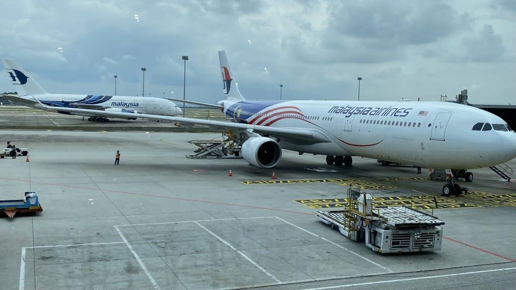 Airbus A330 und Airbus A380 Malaysia Airlines