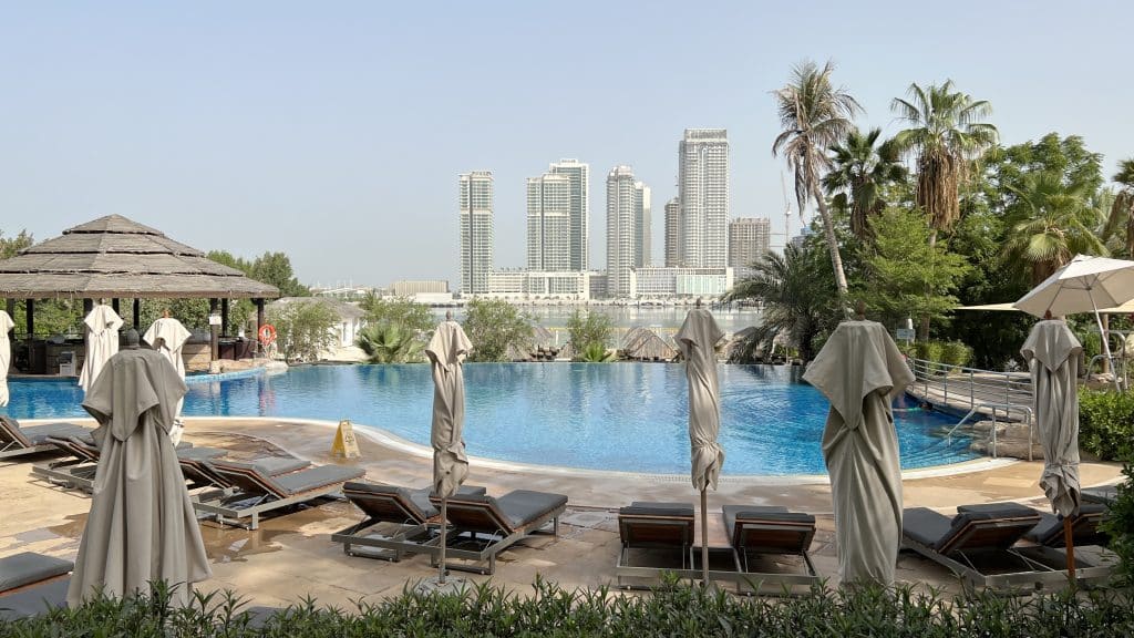Le Méridien Dubai Mina Seyahi Pool