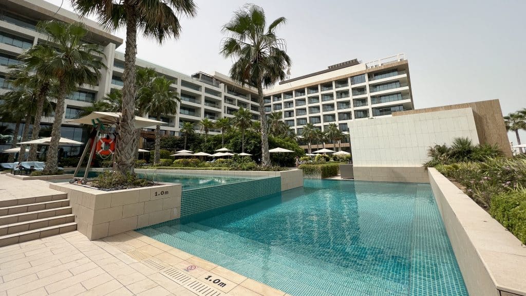 Mandarin Oriental Jumeira Dubai Pool 6