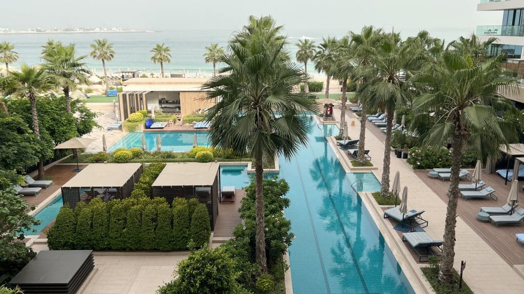 Mandarin Oriental Jumeira Dubai Pool Von Oben