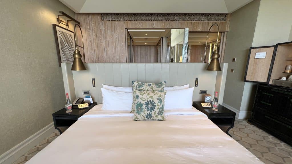 Mandarin Oriental Jumeira Dubai Zimmer Bett
