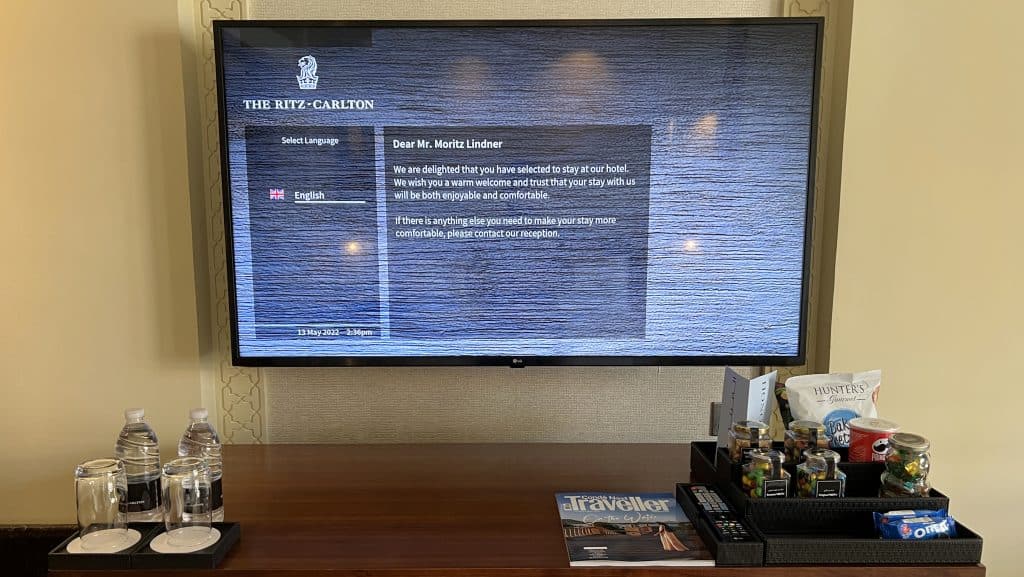 The Ritz Carlton Dubai Fernseher