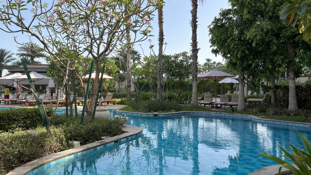The Ritz Carlton Dubai Pool 10