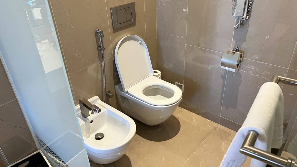 The Ritz Carlton Dubai Zimmer Bad Toilette