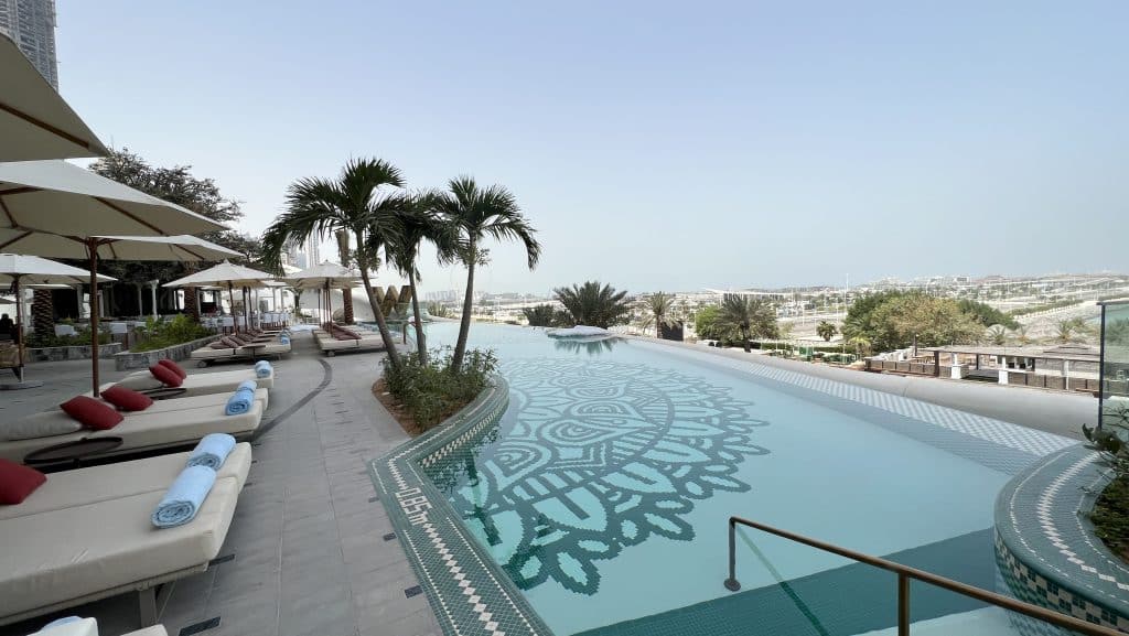 W Dubai Mina Seyahi Pool 3