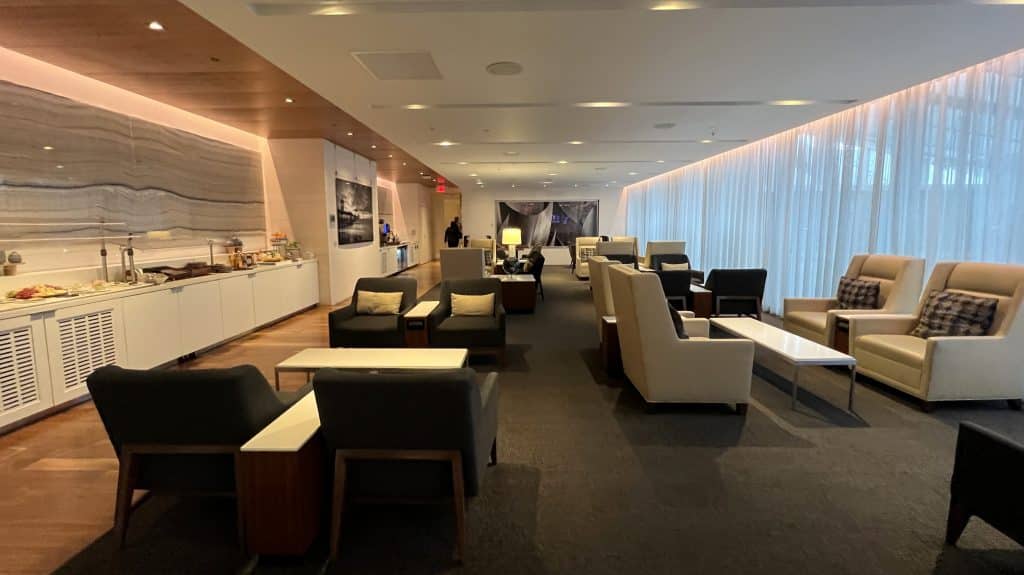 Star Alliance First Class Lounge Los Angeles
