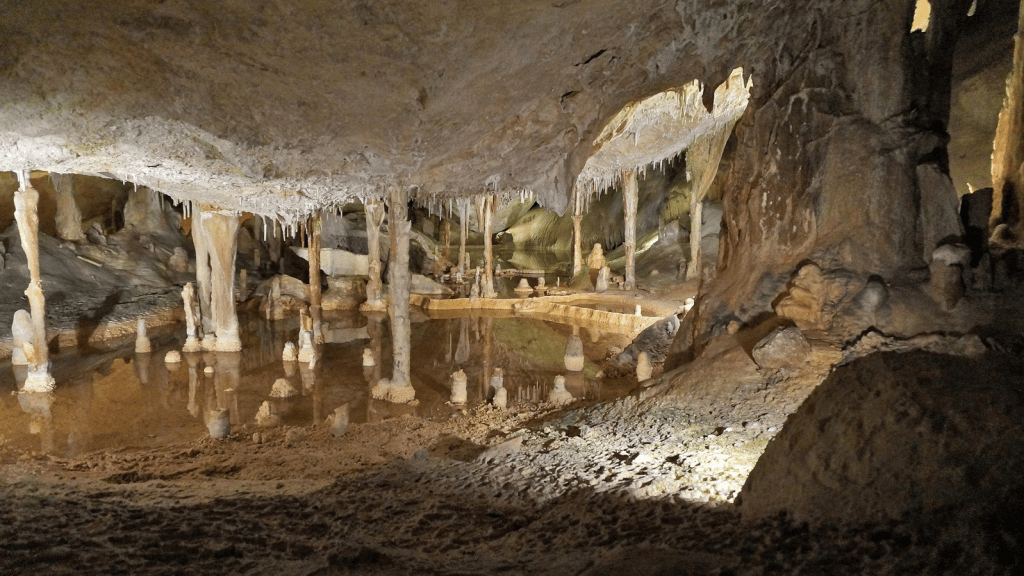 Tropfsteinhöhle