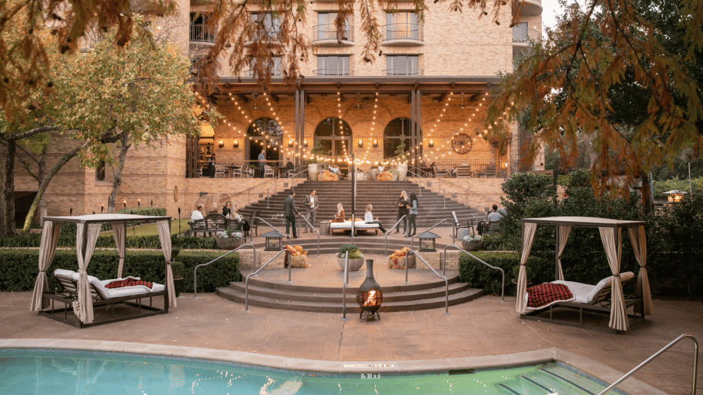Four Seasons Resort Dallas Pool