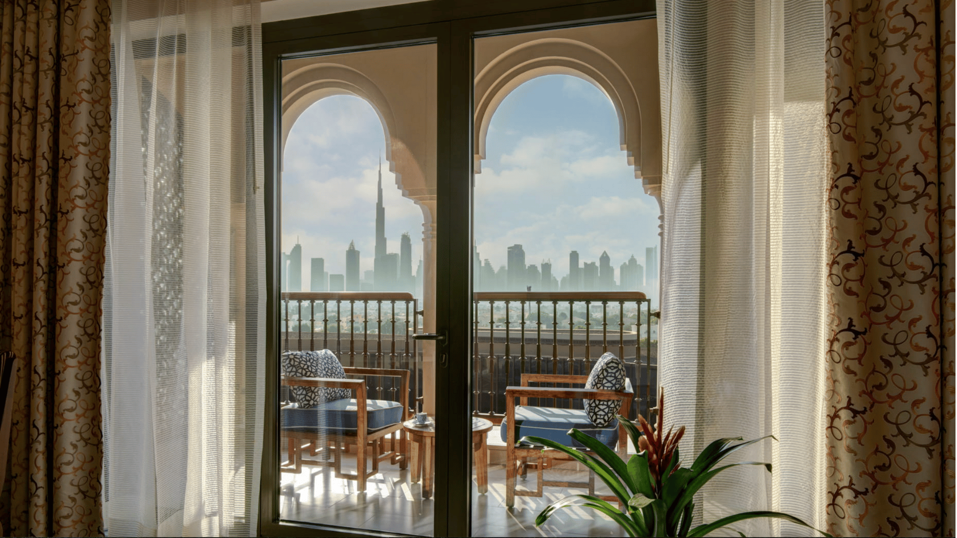 Four Seasons Dubai Jumeirah Beach Resort Suite Skyline