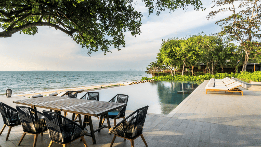 Andaz Pattaya Jomtien Beach Pool Am Strand
