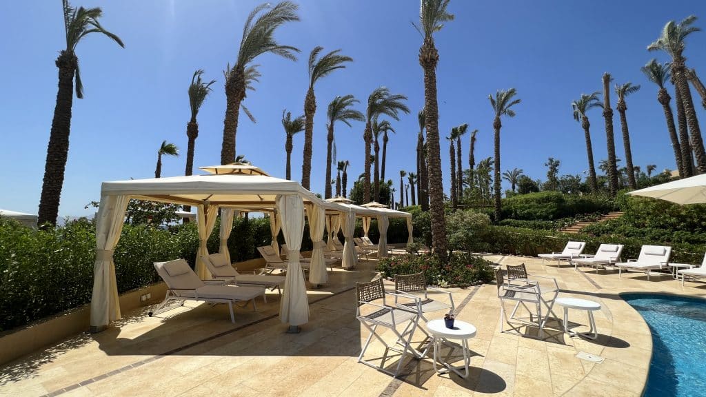 Four Seasons Sharm El Sheikh Waha Pool mit Cabanas