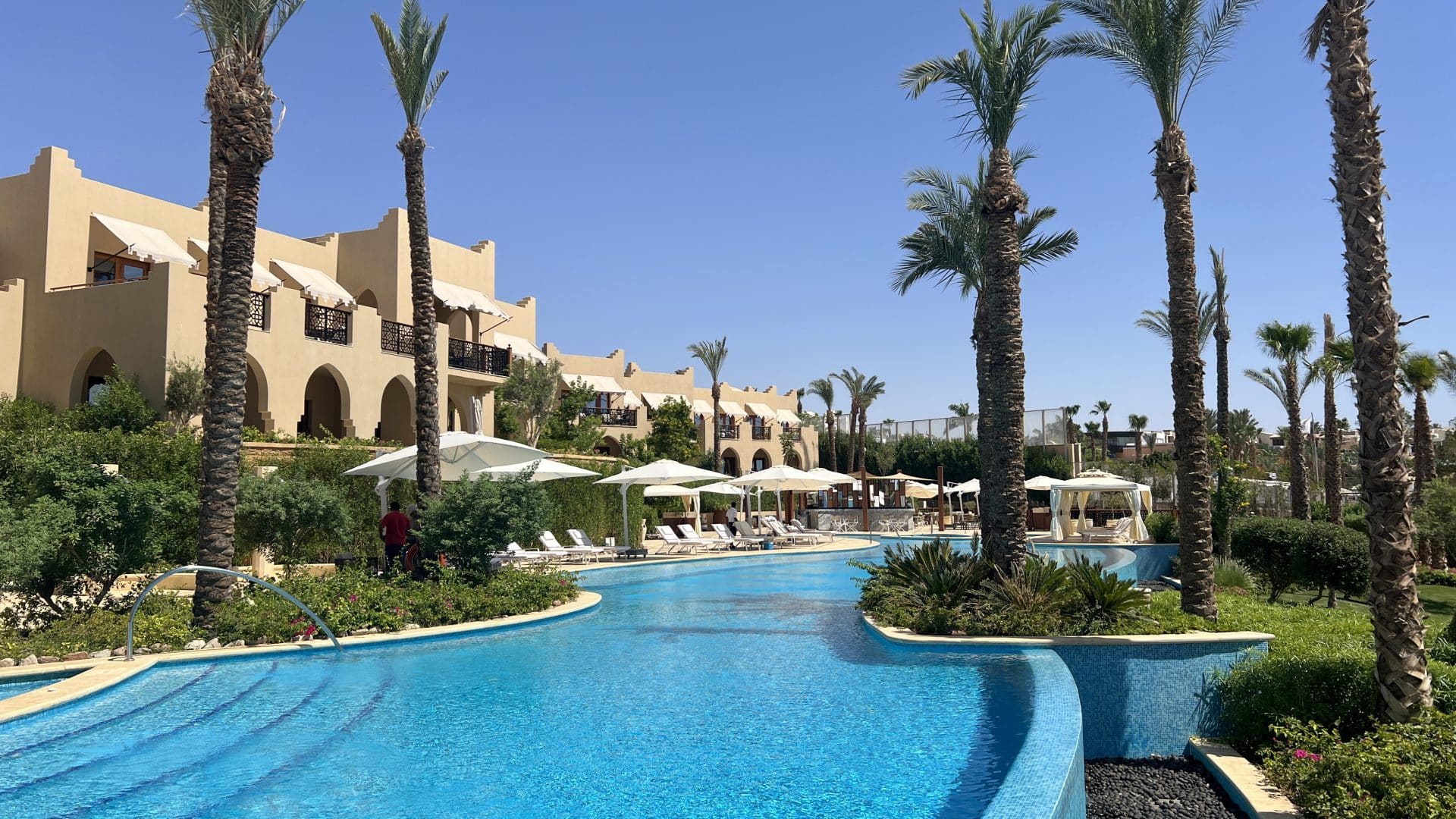 Four Seasons Sharm El Sheikh Waha Pool mit weniger Palmen