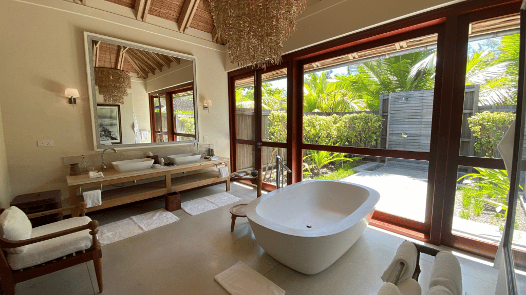 Four Seasons Resort Seychelles At Desroches Island Badezimmer 