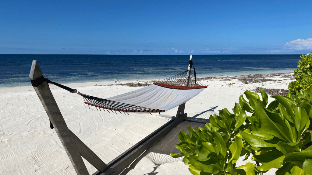 Four Seasons Resort Seychelles At Desroches Island Strand Haengematte 