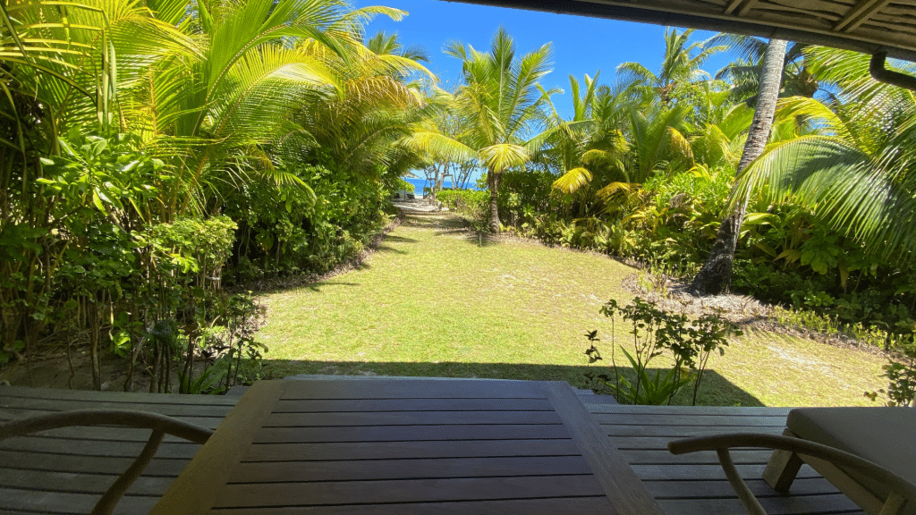 Four Seasons Resort Seychelles At Desroches Island Zimmer Terrasse Ausblick Meer