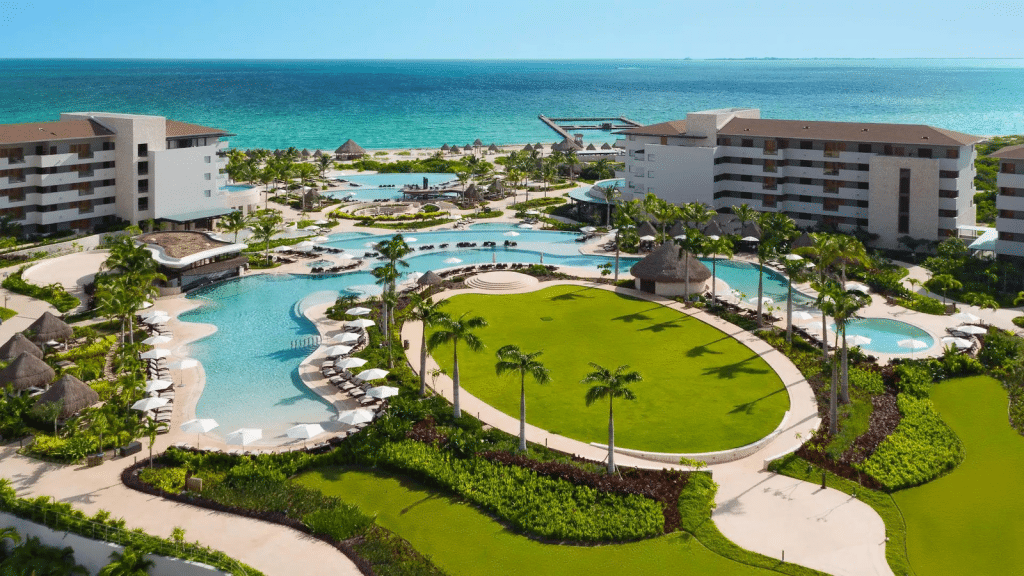 Dreams Playa Mujeres Golf Spa Resort