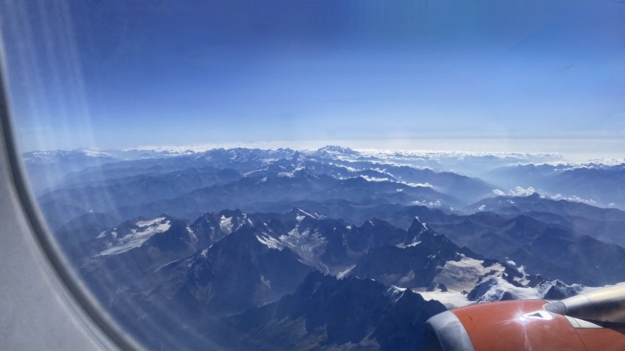 Schweizer Berge Fensterplatz Aussicht