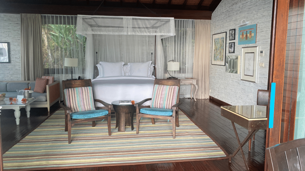 Four Seasons Seychelles Zimmer Himmelbett 