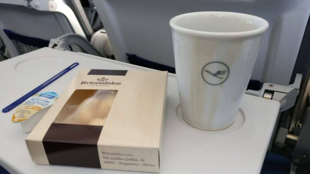 Lufthansa Business Class Mittelstrecke Kaffee