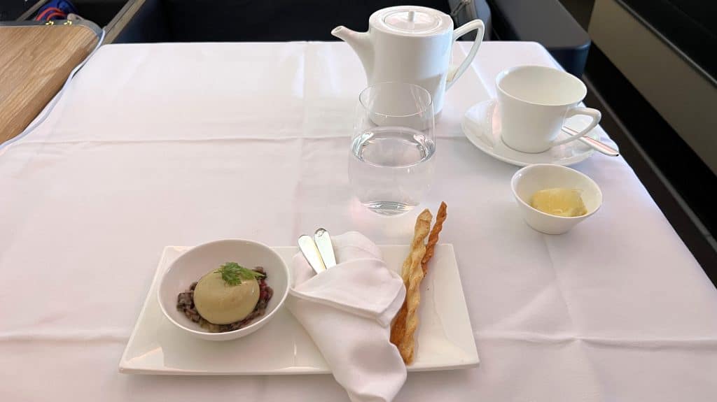 Swiss First Class Airbus A330 Mittagessen Amouse Bouche