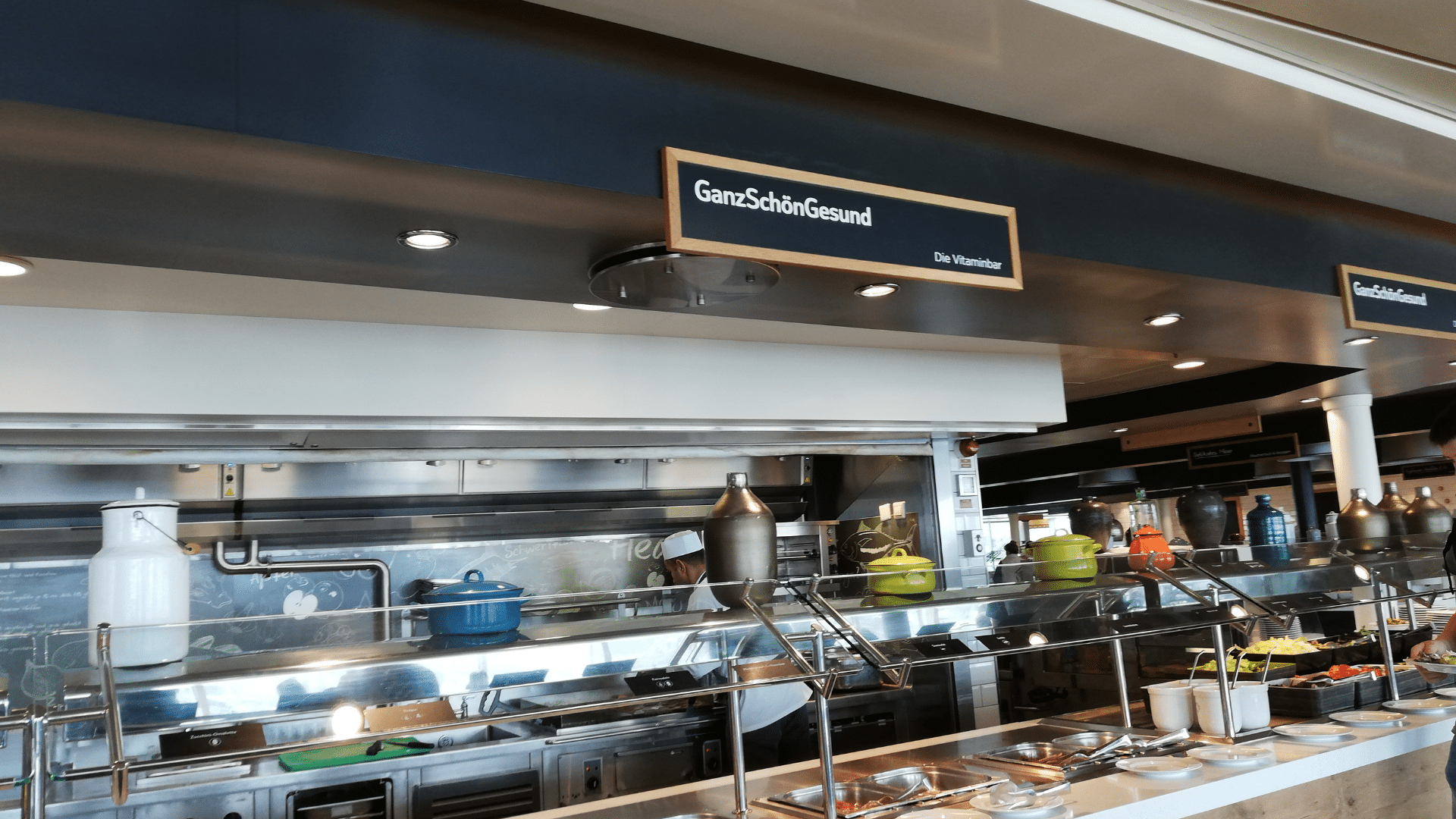 Buffet-Restaurant Anckelmannsplatz auf der Mein Schiff 4