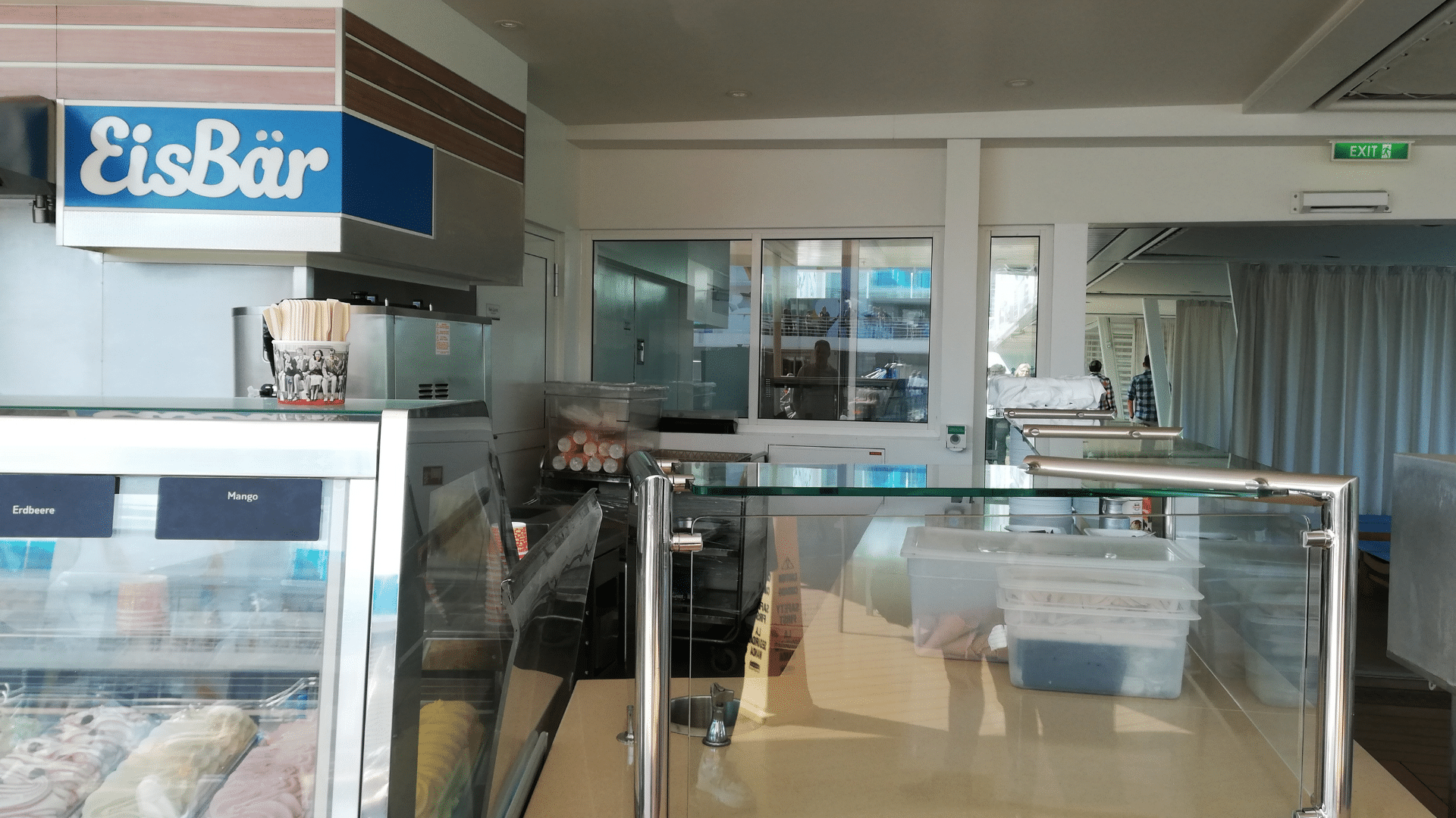 Die Eis Bar an Bord der Mein Schiff 4