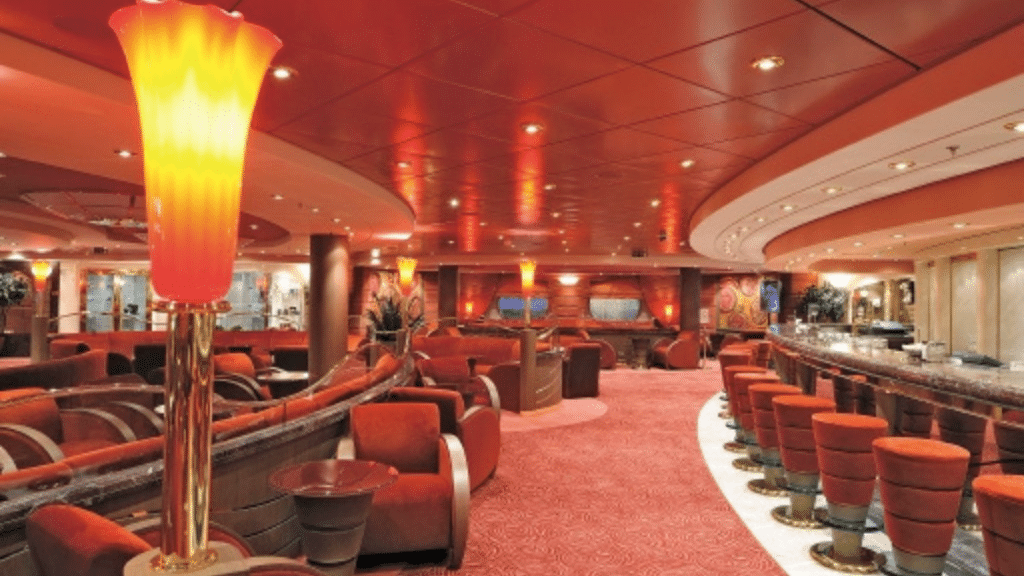 Msc Poesia Pigalle Lounge