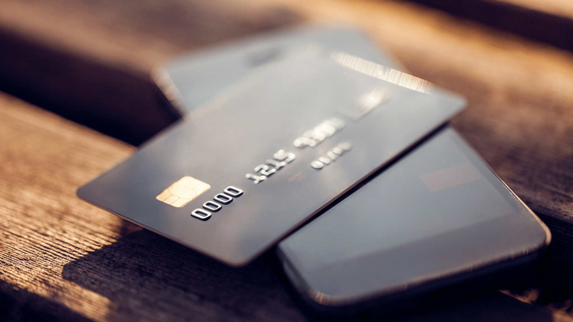Schwarze Kreditkarte Handy
