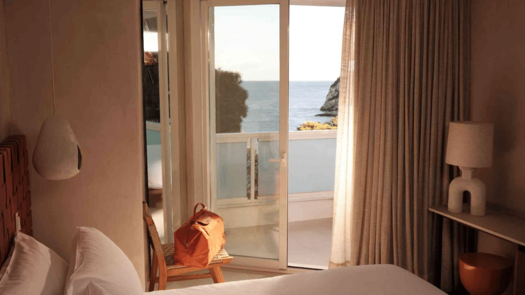Mondrian Ibiza Deluxe Sea View Zimmer