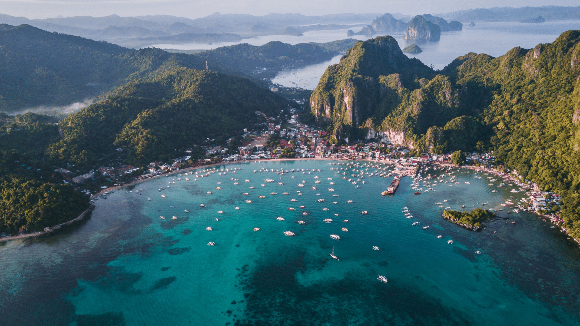Tropische Insellandschaft auf den Philippinen