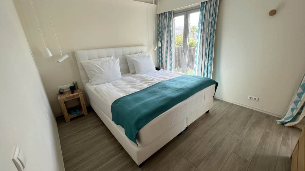 7Pines Resort Ibiza Suite Schlafzimmer