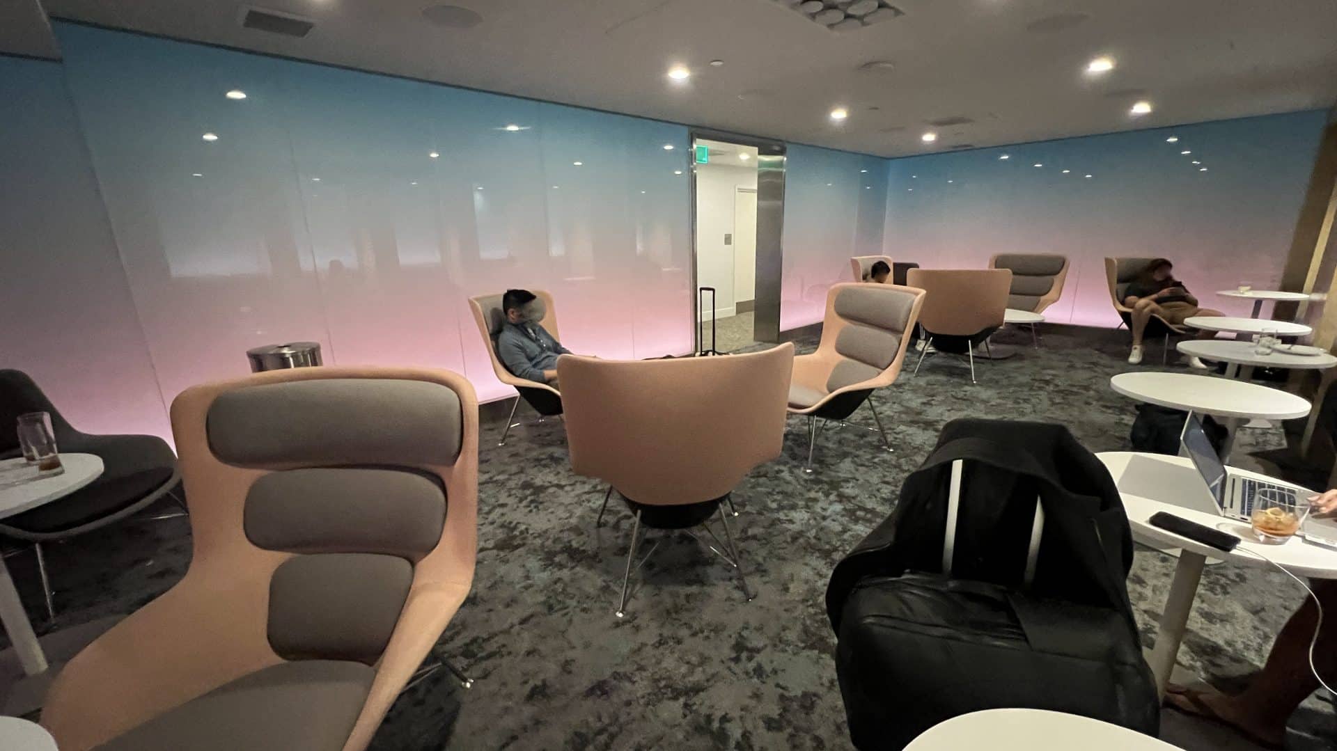 Review: American Express Centurion Lounge Los Angeles